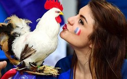 Những cô nàng gợi cảm khiến không khí World Cup 2018 cuồng nhiệt hơn