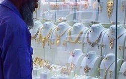 Ông lão giúp việc đổi đời nhờ 1 bức ảnh