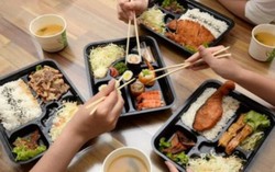 Điểm cộng-điểm trừ của cơm trưa công sở online