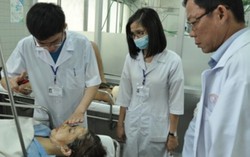 Bạn chung phòng cầm đầu vụ tạt axit nữ sinh