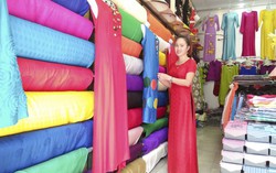 Làng lụa Vạn Phúc rực rỡ chưa từng thấy trong tuần lễ văn hóa sắc lụa nghìn năm