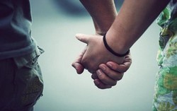Vẫn bên nhau dù chồng đang mắc nợ tiền tỷ
