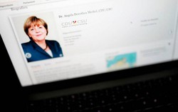 Rò rỉ dữ liệu về Thủ tướng Angela Merkel và hàng trăm nhà lập pháp Đức