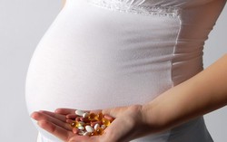 Mẹ bầu thừa folate, con dễ tự kỷ