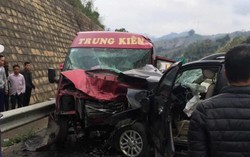 Hai ô tô đâm nhau trên cao tốc, ít nhất 9 người nhập viện