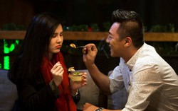 Ca sĩ Đình Nguyên tình tứ với Thu Hoài “Người phán xử” trong MV