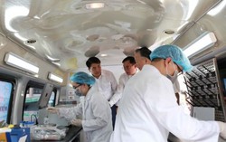 Hà Nội tiếp nhận 3 xe kiểm nghiệm thực phẩm