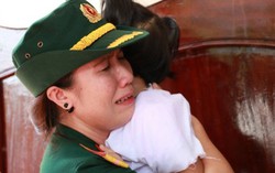 Hàng ngàn người viếng phi công Trần Quang Khải