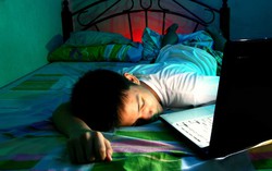 Nói với con trai về sex: Học được nhiều điều qua tâm thư bố dặn con 