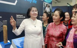 Nhà khoa học nữ 'cháy mãi những đam mê' cống hiến cho cộng đồng
