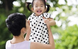 Xuân Lan: Yêu thương nhiều hơn để bù đắp cho con 