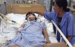 Rắn bò lên giường cắn nữ sinh nguy kịch