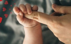 Chồng nằng nặc đòi bỏ vợ mang bầu vì thầy bói bảo có vong theo