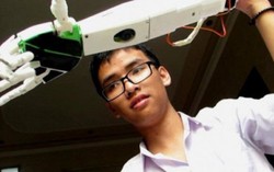 Khen thưởng nam sinh suýt trượt visa đi Mỹ đoạt giải Intel ISEF