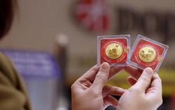 Rộn ràng mua bán vàng may mắn đầu năm 
