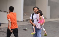 Chung cư Carina bất ngờ cháy lại, một chiến sĩ PCCC bị thương