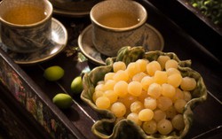Cách làm mứt sen ngọt bùi ngày Tết