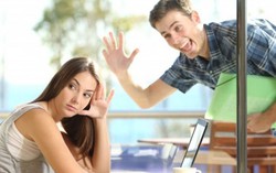 Hành động 'minh hoạ' cho lời yêu