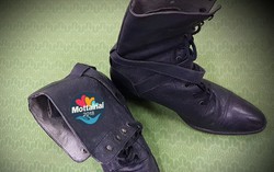 Mua liền đôi boots da thật cá tính