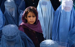 Sau tảo hôn, bé gái bị chồng tra tấn, sát hại