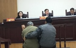 Vụ bé 3 tuổi bị hiếp dâm ở Ba Vì: Bao giờ bản án mới thực thi?