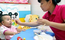 Đề xuất đưa việc giữ trẻ từ 3 tháng tuổi vào luật: Giáo viên hoảng