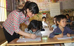 Tinh giản biên chế: Bộ Nội vụ cần khảo sát thực tiễn, lắng nghe giáo viên