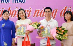 Nhà thơ, MC nói về sự quyến rũ của người phụ nữ