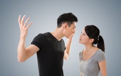 Đã là vợ chồng thì chớ có chỉ trích gia đình nửa kia