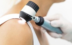 Nốt ruồi nhân tạo phát hiện sớm ung thư vú