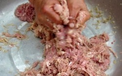  Ăn thịt lợn ốm, người chết, kẻ nguy kịch
