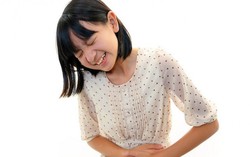 Phẫu thuật kịp thời giữ buồng trứng bé gái 10 tuổi