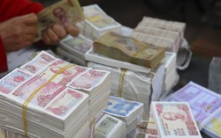 Phí 'cắt cổ', dịch vụ đổi tiền lẻ dịp Tết 2019 vẫn sôi động 
