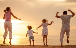 Cuộc hoà giải xuyên trưa tại toà án