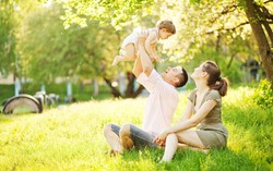 Chồng bị ép lấy vợ mới vì tôi mãi chưa có con