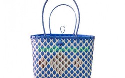 Giỏ xách nhựa: Xu hướng thời trang mới