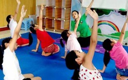 Chưa cấp phép điều trị dị tật mắt bằng tập yoga, thiền