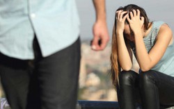 Vợ bầu, bố ốm vẫn ngang nhiên bỏ đi với bồ
