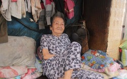 87 tuổi, 20 năm trú vỉa hè với gánh bánh tằm nuôi con