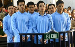 84 năm tù cho 6 thanh niên hiếp dâm bé gái trong chòi rẫy