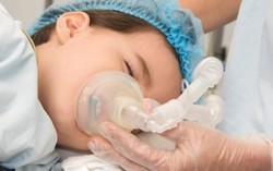 Vì sao gây mê có thể dẫn tới sốc phản vệ?