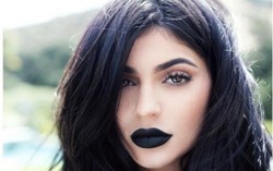 Kylie Jenner chuẩn bị tung ra son 'đen sì'