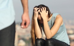 Pháp: 5 biện pháp mới trong phòng chống bạo lực gia đình