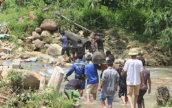 200 người vào rừng tìm kiếm 5 phụ nữ bị lũ cuốn mất tích