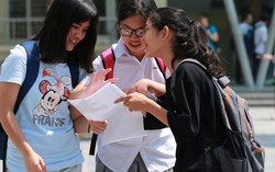 Sĩ tử Hà Nội thi vào 10 'choáng' với câu hỏi Ngữ văn có kiến thức lớp 7