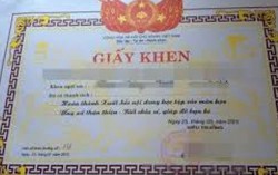 Mẹ không vui khi con đạt điểm 9, 10