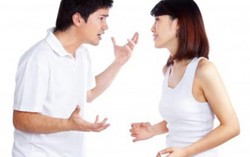 Đau khổ khi sống với chồng cuồng ghen