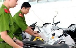 2 vợ chồng trong đường dây tiêu thụ xe gian tại TPHCM