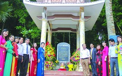 'Thủ đô gió ngàn trong kháng chiến': Đều đặn giảm nghèo từ xây dựng nông thôn mới