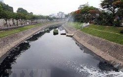 Kiểm tra nước sông Tô Lịch sau một tháng dùng công nghệ Nhật